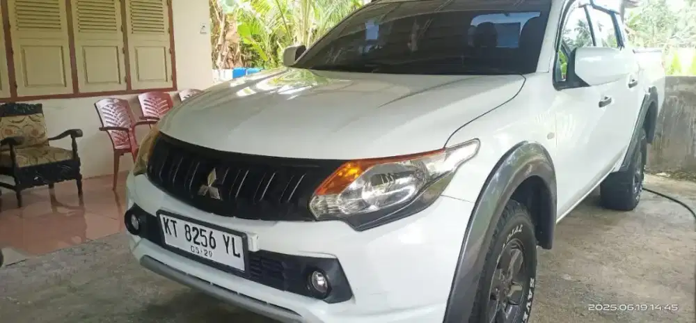 Triton HDX 4x4 tahun 2018 pajak hidup