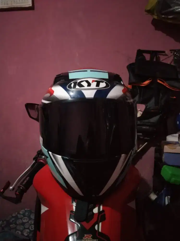 Helm KYT R10 UK L