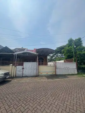 Dijual rumah di duta garden tangerang