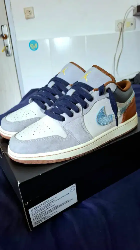 Sepatu Air Jordan 1 Low SE Phantom Denim, Size 45