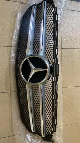 Grill Mercedes Benz C200 W205 2015