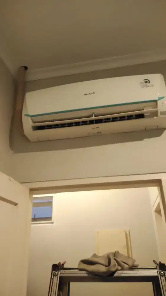 Service AC bongkar pasang AC tukang AC panggilan tambah freon AC