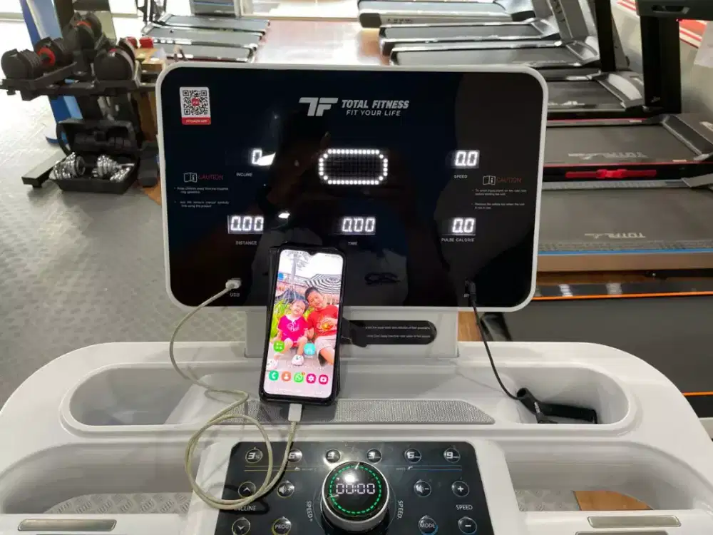 Alat fitnes treadmill elektrik TL 333 white