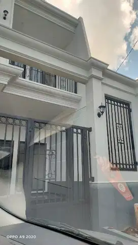 DIJUAL RUMAH MEWAH HARGA MURAH DEKAT UB DAN SUHAT