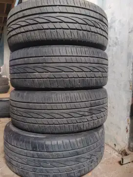 Falken 215/55 R17