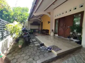 Jual rumah bagus T196/240 cuma 1,550 M Semarang kota