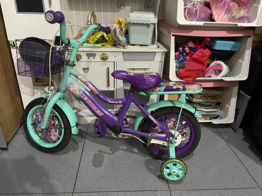 Sepeda anak perempuan