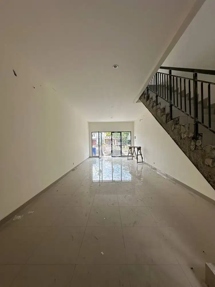 RUKO SIAP USAHA BARU RENOV DI GADING SERPONG