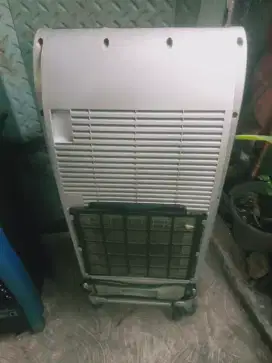 kipas angin merk midea