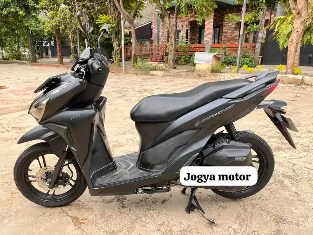 Honda Vario 150 cc tahun 2020 cash credit