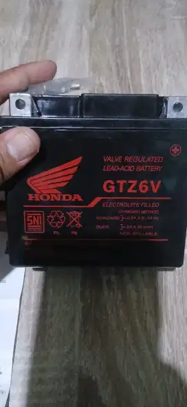 AKI HONDA GTZ6V