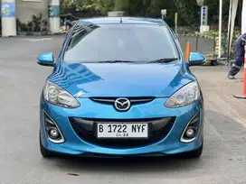 MAZDA 2 RZ AT 2012