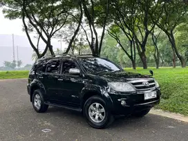 Fortuner bensin 2006 siap pakai