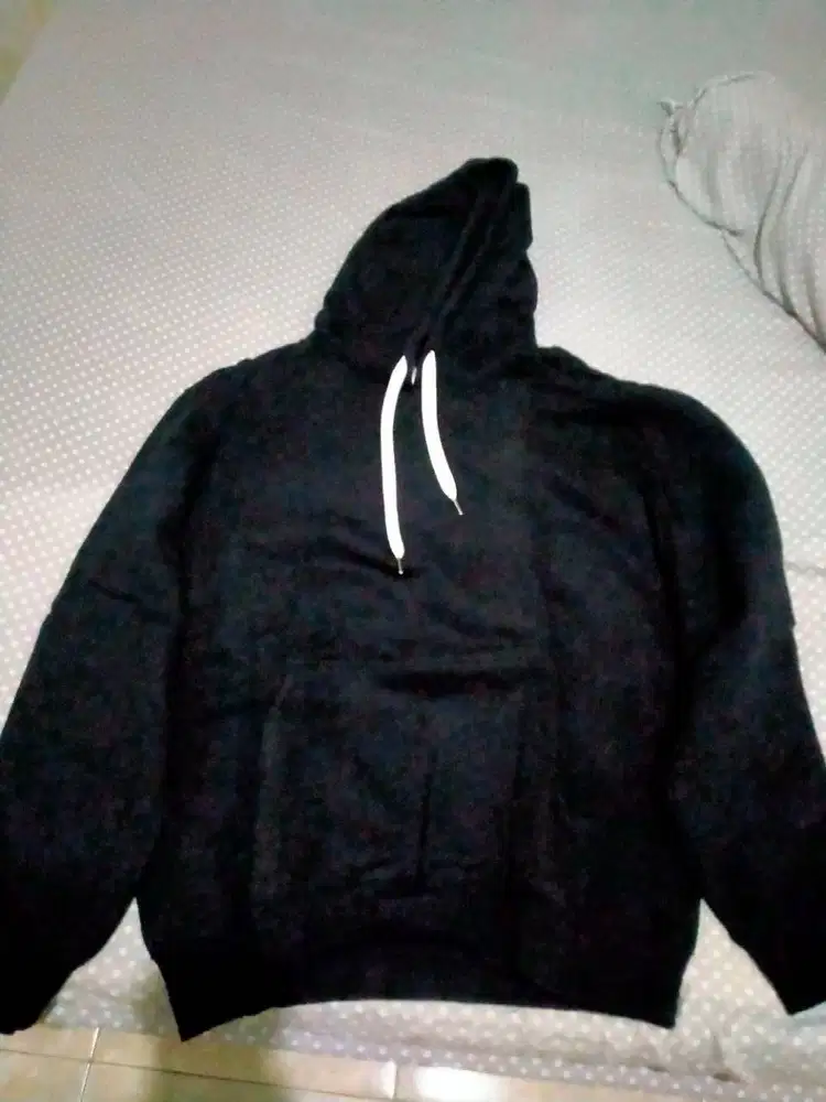 Hoodie Hitam Merk Prime