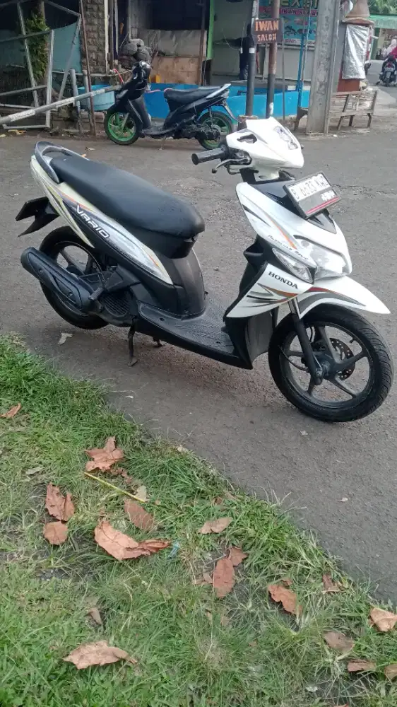 Jual Vario 2010 lengkap idup pajak panjang