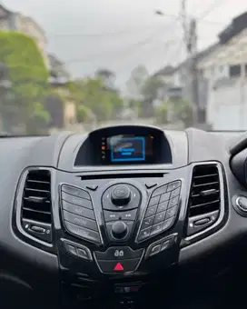 Ford Fiesta 2014 Bensin
