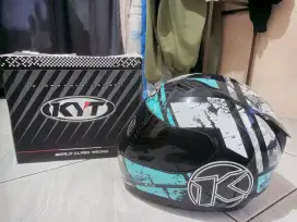 Helm KYT R10 full face