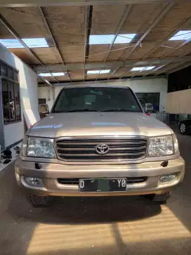 Dijual toyota land cruiser VX limited 2001