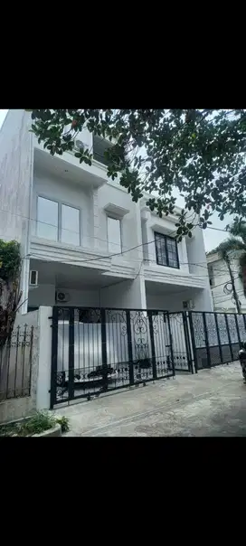 Rumah baru modern di rawa mangun jakarta timur