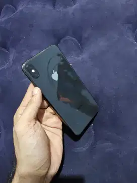 Iphone xs max 64 inter LL/A lengkap mulus .indosat only bs tt