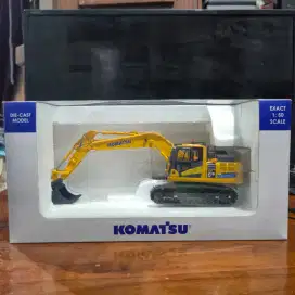 Diecast Excavator Komatsu HB 215 LC Hybrid Excavator 1.50
