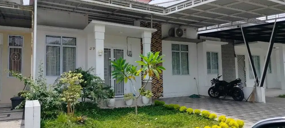 Rumah cantik Perumahan Symphony Sudirman, pekanbaru