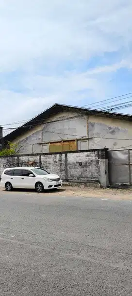 Disewakan tempat Usaha di Raya A Yani Surabaya