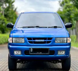 ANTIK Mobil Simpanan Manual Solar Isuzu Panther 2.5 LS HI Grade 2000