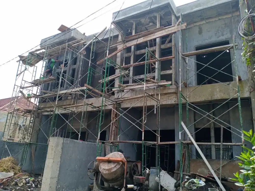 Dijual Cepat! Rumah Mewah 4+1 Kamar – Klampis, Surabaya Timur