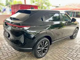 HRv 1.5 warna hitam