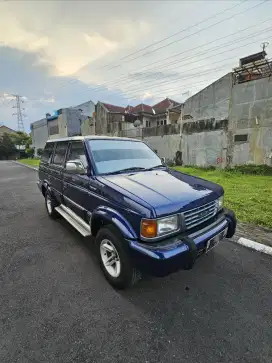 Isuzu Panther 2.5 Sporty 1997
