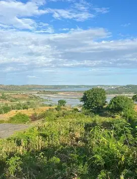 Tanah Super premium view laut dan sirkuit Kuta Mandalika