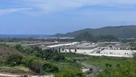 Tanah view laut dan view sirkuit di sentral Kuta Mandalika Lombok
