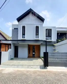 Rumah Baru 2 Lantai Di Bintaro Jaya  Sektor 3 Dekat Jakarta Selatan