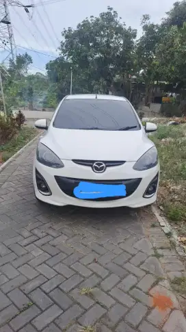 Jual Mazda 2 Tahun 2011