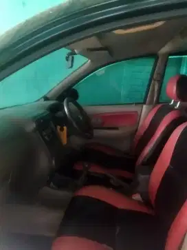 Menjual mobil avanza tahun 2011