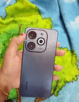Infinix smart 8 ram 4+4/128!.