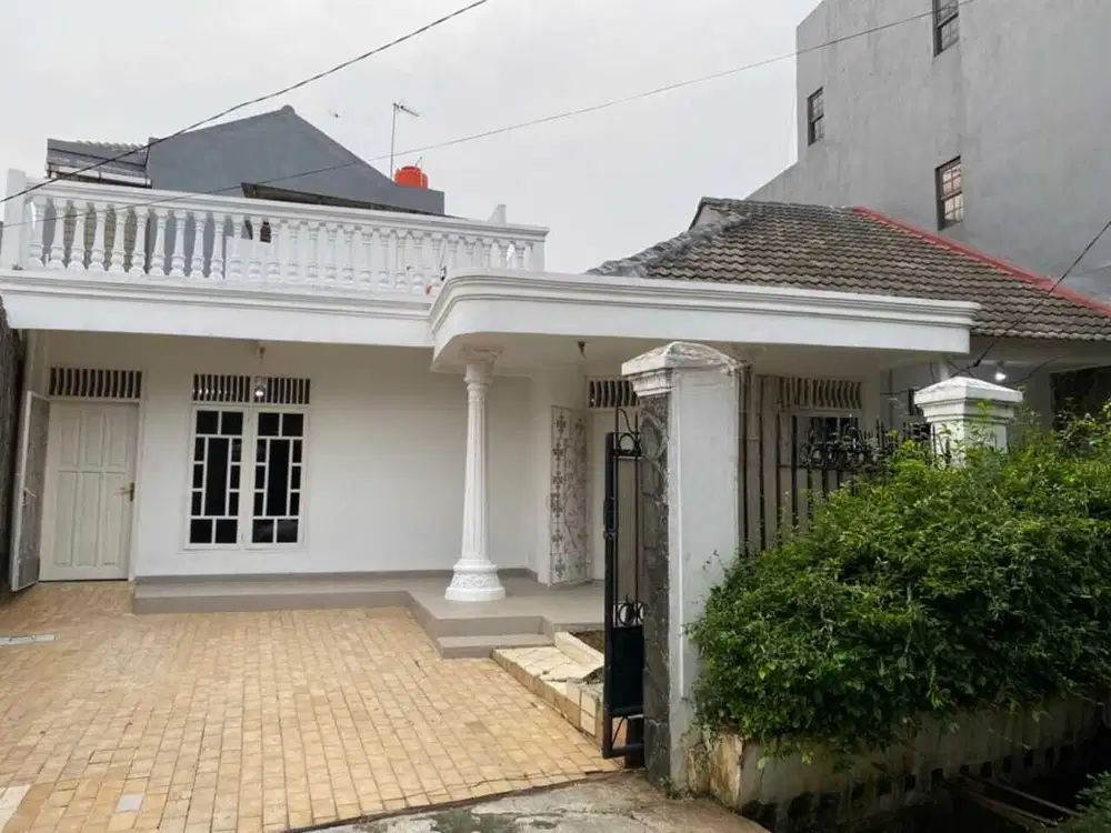 Rumah Dengan Lingkungan Nyaman Dan Aman Lokasi Strategis Di Ciputat