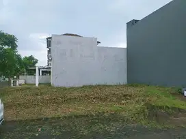 Dijual tanah di Puri Surya jaya