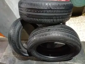 Ban Dunlop Ensave ec300 215/60 R17