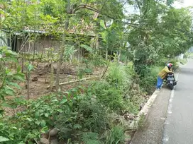 dijual tanah murah Patikraja depan perumahan