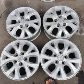 Velg original OEM Innova akar ring 15 pcd 5c114,3 4buah