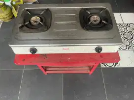 Set Kompor Gas Rinnai 2 Tungku Lengkap dengan Meja Kayu Usaha