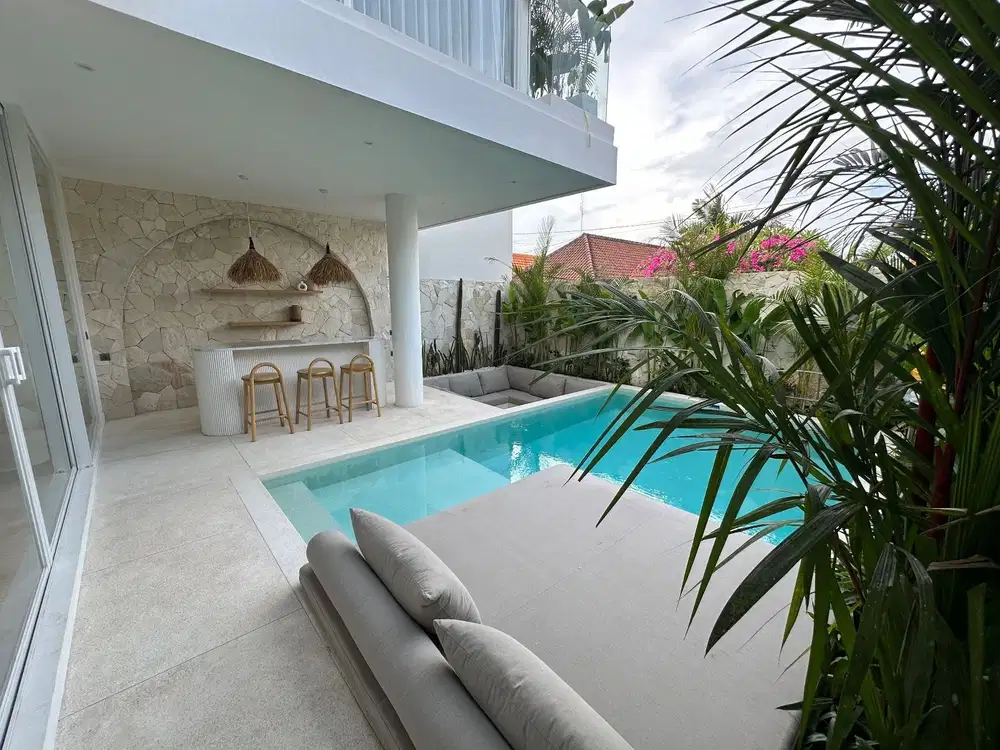 Villa Cantik Baru di Padang Linjong, Canggu Bali