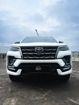 Toyota Fortuner 2.8 GR 4x4 2022
Km 15rb 624.9 Nett