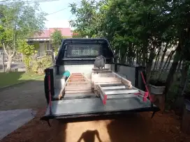 Mobil angkut baranh