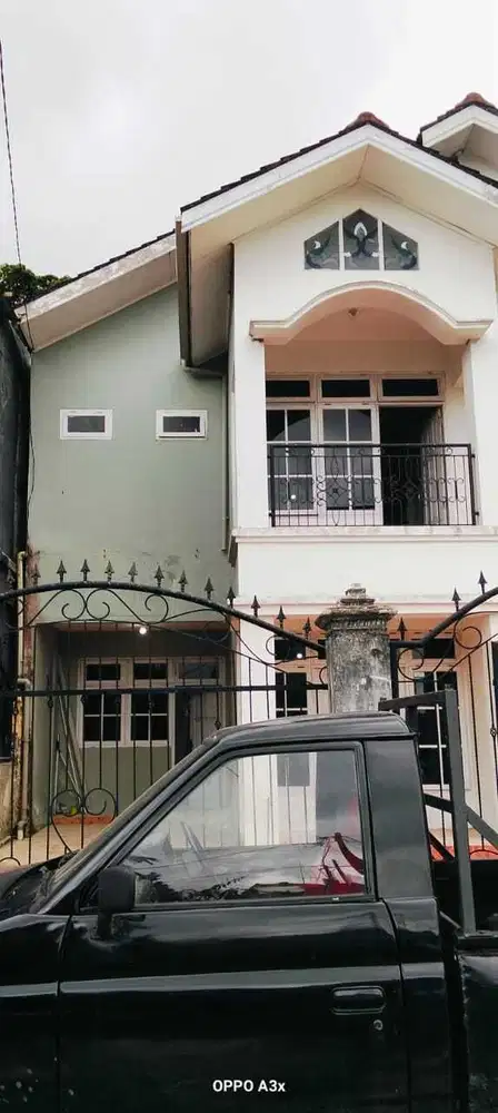 Rumah jln utama komplek palm hill.