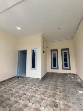 Disewakan pertahun tidak bisa bulanan rumah di Poris indah luas 65m2