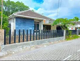 Jual Tanah Bonus Rumah Cocok Untuk Kos Eksklusif di Pogung 5 Menit UGM