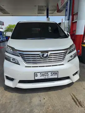 Toyota Alphard 2011 Bensin
